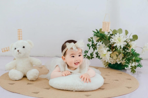 滑县宝宝三个月翻身